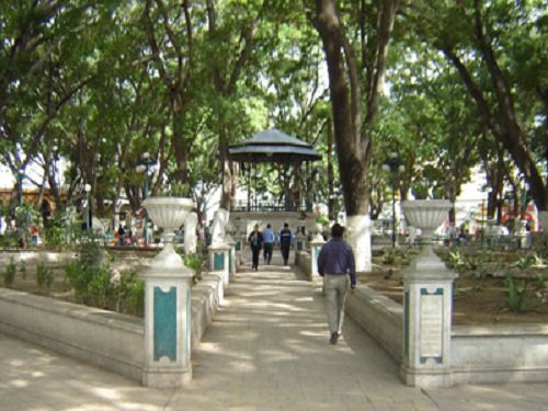 Paseo por Mexico Juarez Park in Tehuacan