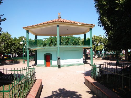 Paseo por Mexico Tehuitzingo Kiosk