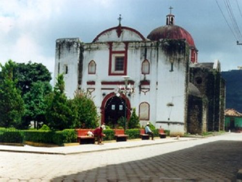 Paseo por Mexico Parish church dedicated to the Blessed Virgin Mary in Tepetzintla