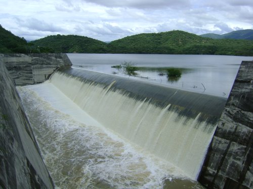 Paseo por Mexico The Carros Dam or Cayehuacan in Tepexco