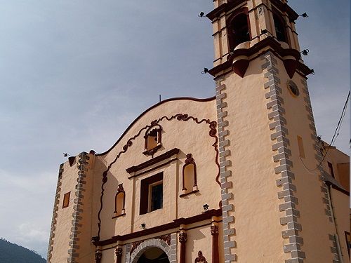 Paseo por Mexico Church of Santa Maria de la Asuncion in Tetela de Ocampo