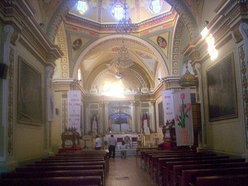 Paseo por Mexico Inside of the Sanctuary of Our Lord of Tlacotepec de Benito Juárez