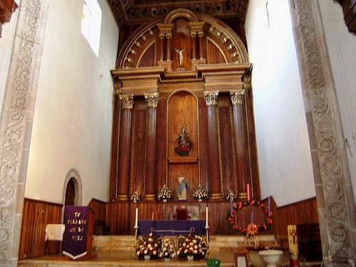 Paseo por Mexico Inside of the former convent of Maria Asuncion in Tlatlauquitepec