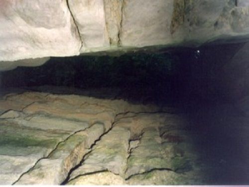 Paseo por Mexico Cuaxtla Caverns in Tlaxco