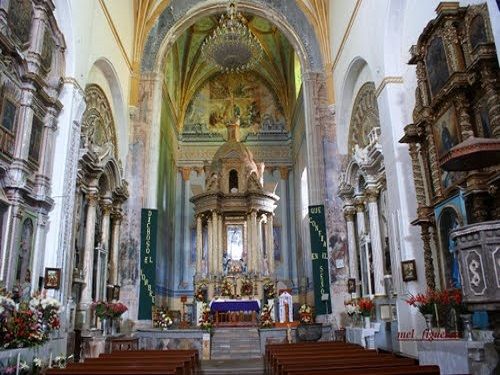 Paseo por Mexico Inside of the former convent of the Assumption of Our Lady of Tochimilco