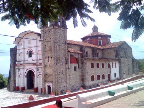 Paseo por Mexico Parish Temple of the Transfiguration of the Lord in Tuzamapan de Galeana