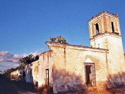 Paseo por Mexico Former Hacienda of Xochitlán Todos Santos