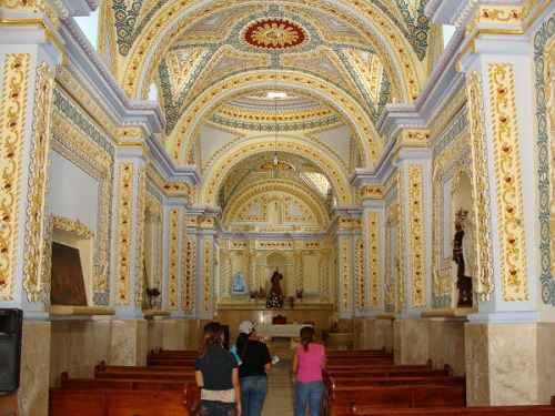 Paseo por Mexico Inside of the church of San Juan Evangelista in Zacapala